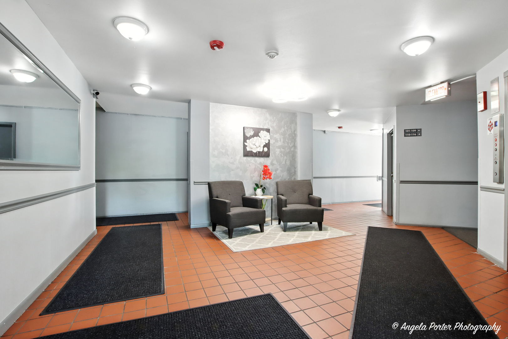 2600 Brookwood Way Drive #305, Rolling Meadows, IL 60008