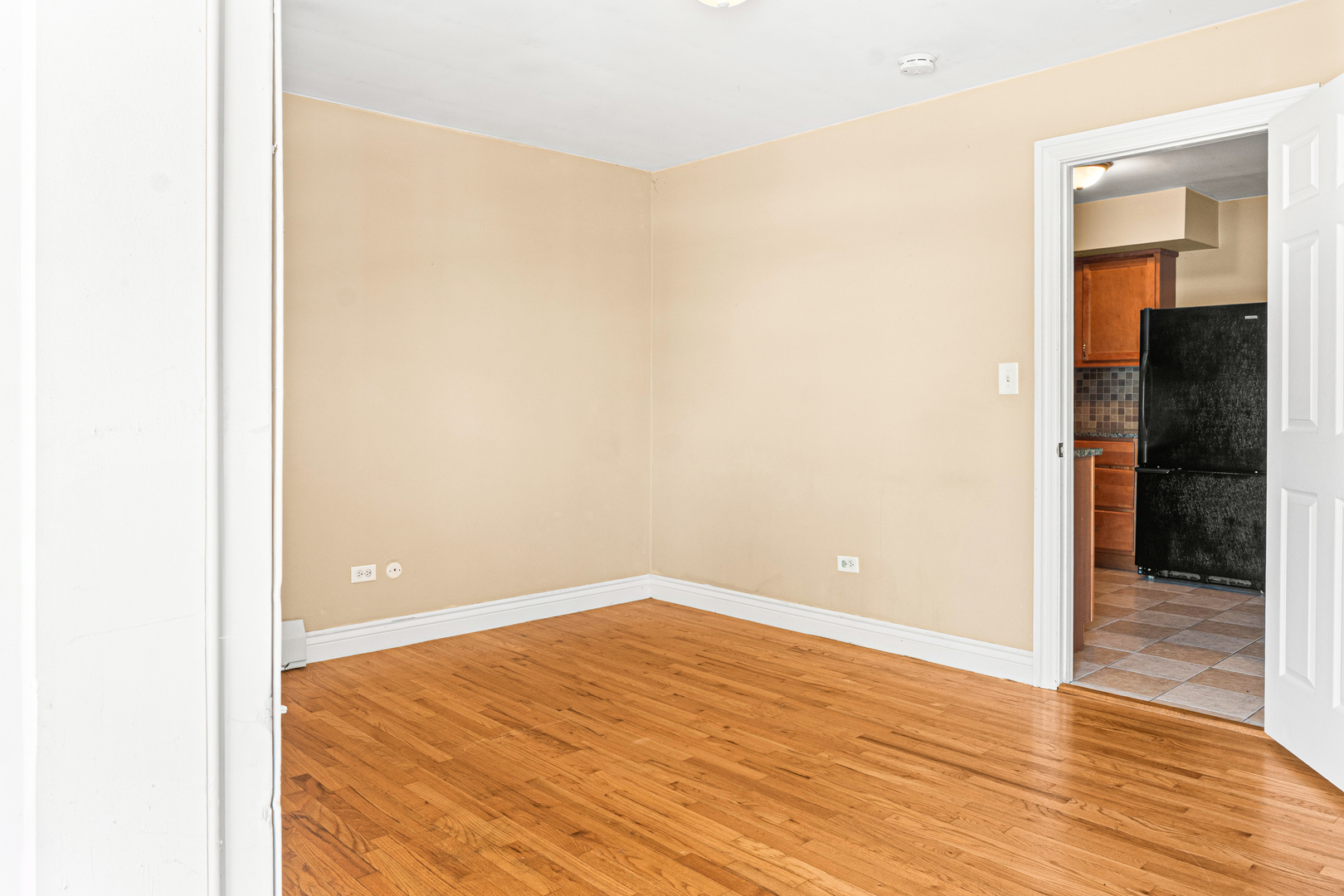 1103 Holiday Lane #13, Des Plaines, IL 60016