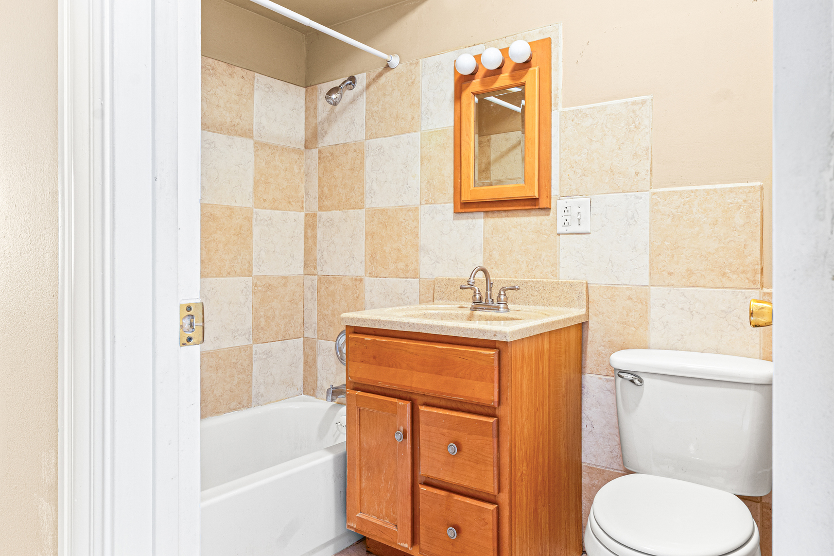 1103 Holiday Lane #13, Des Plaines, IL 60016