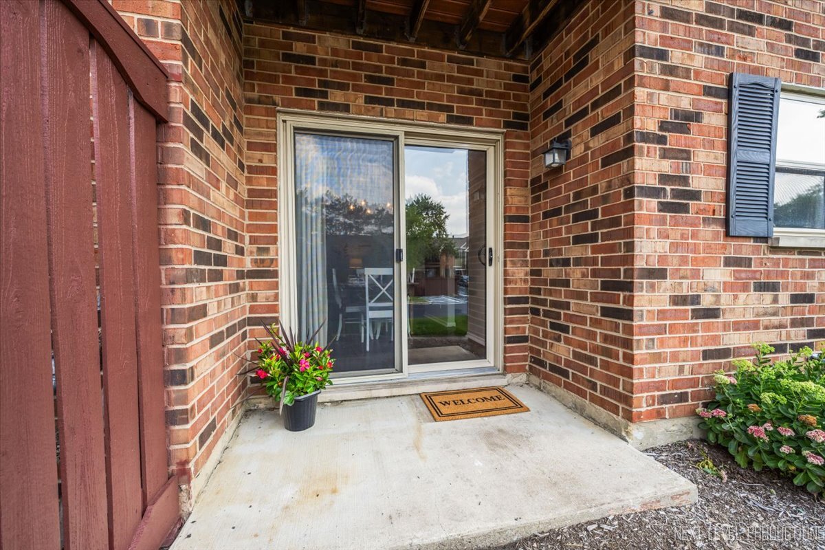 1340 McDowell Road #101, Naperville, IL 60563