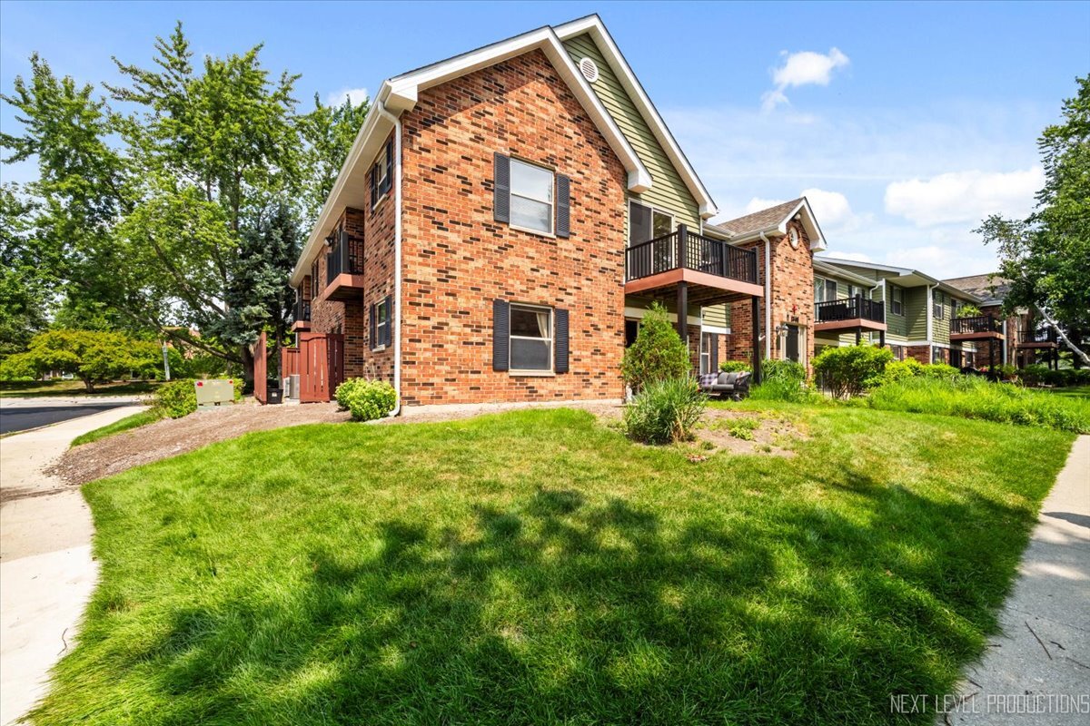 1340 McDowell Road #101, Naperville, IL 60563