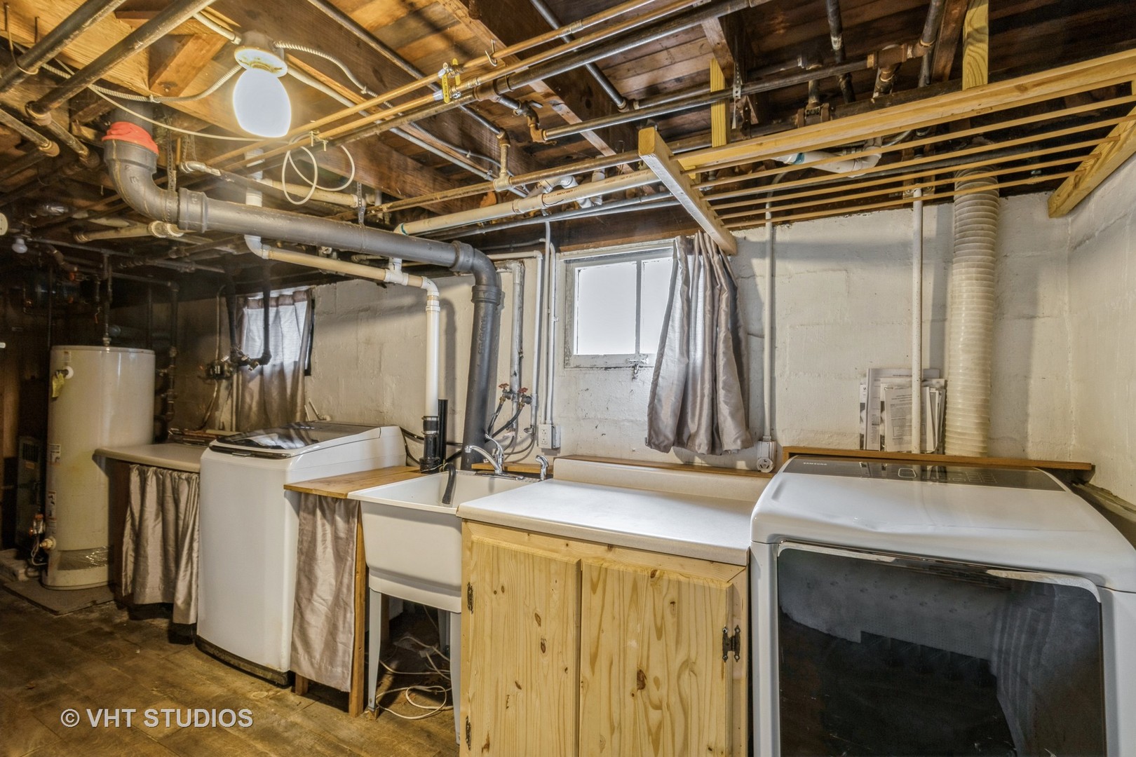 249 N Addison Road, Wood Dale, IL 60191