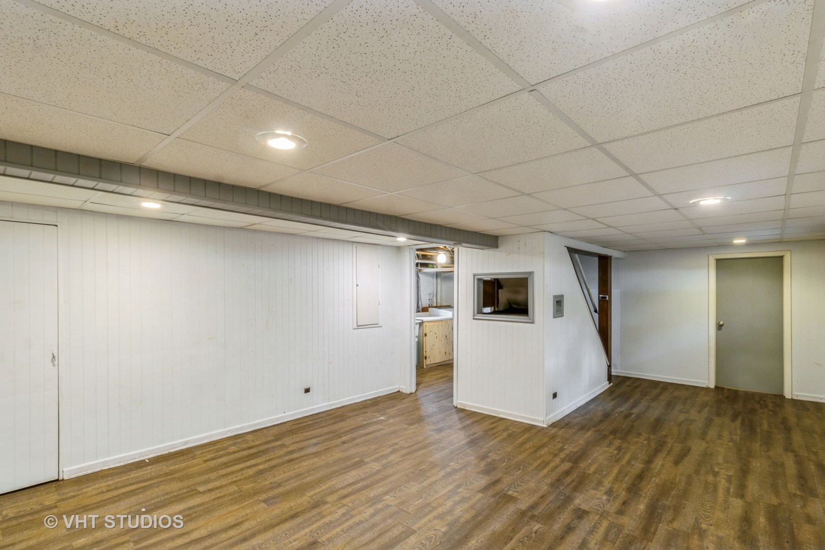 249 N Addison Road, Wood Dale, IL 60191