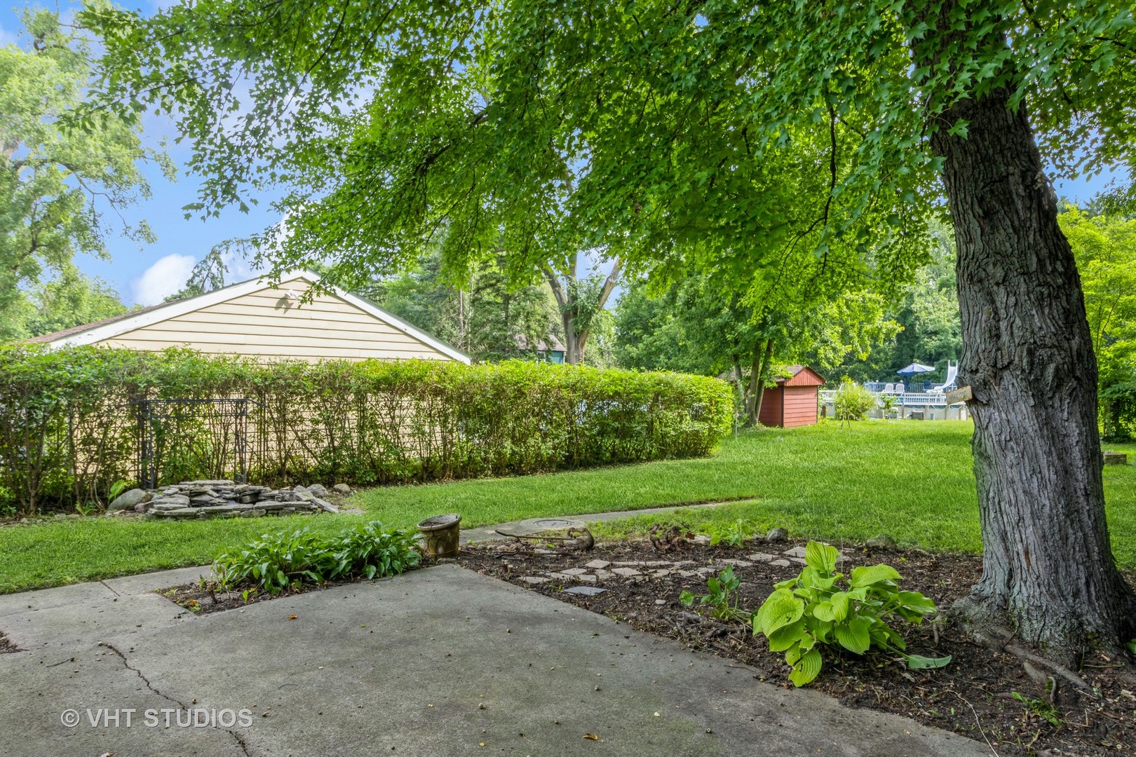 249 N Addison Road, Wood Dale, IL 60191