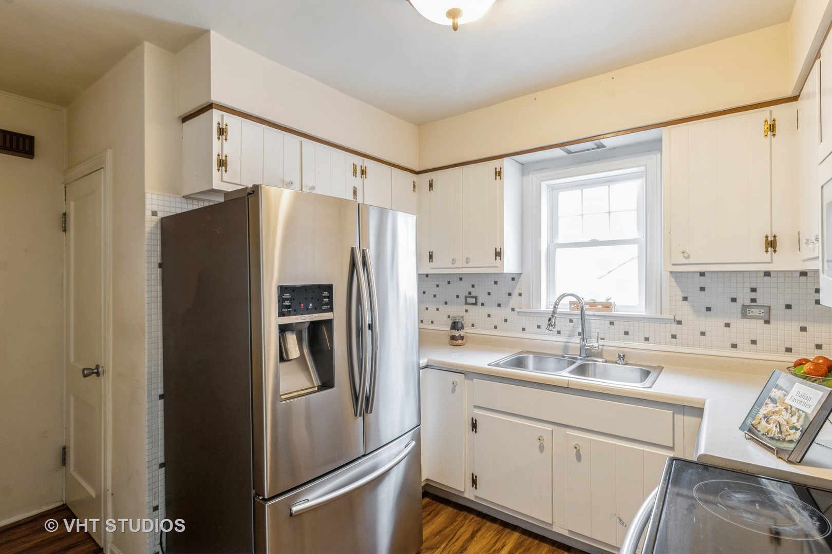 249 N Addison Road, Wood Dale, IL 60191