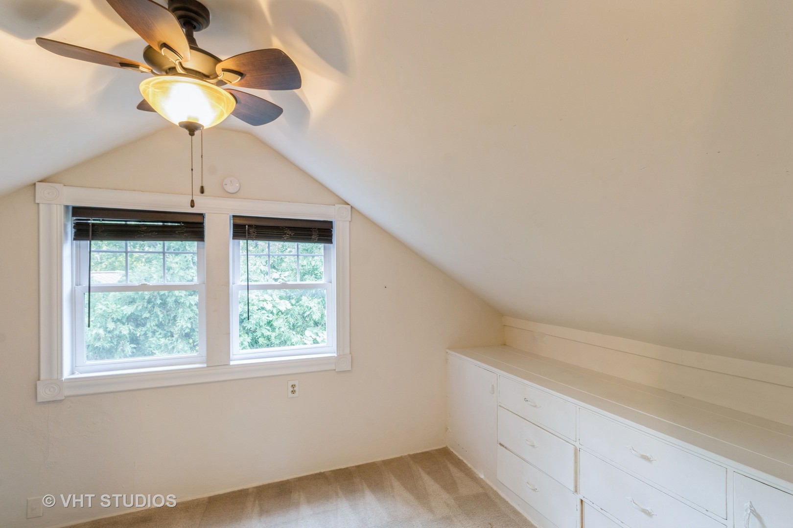 249 N Addison Road, Wood Dale, IL 60191