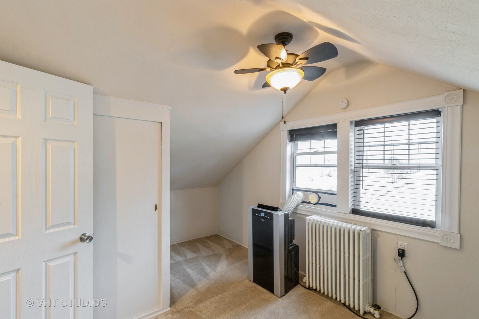 249 N Addison Road, Wood Dale, IL 60191