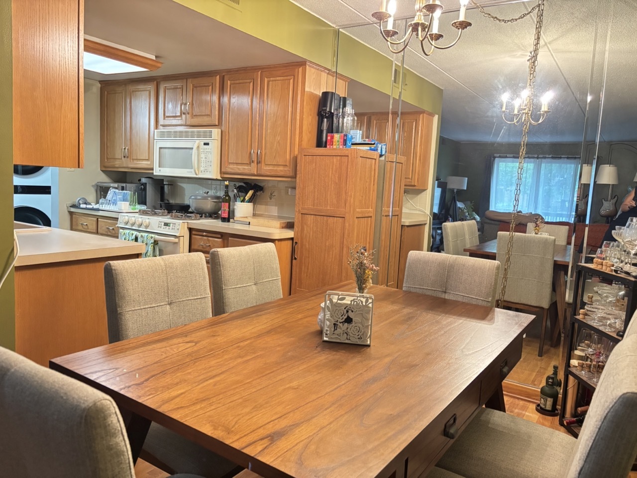 502 Redondo Drive #112, Downers Grove, IL 60516
