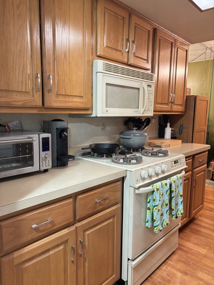 502 Redondo Drive #112, Downers Grove, IL 60516