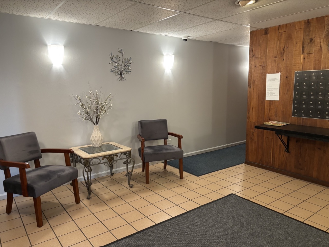 502 Redondo Drive #112, Downers Grove, IL 60516