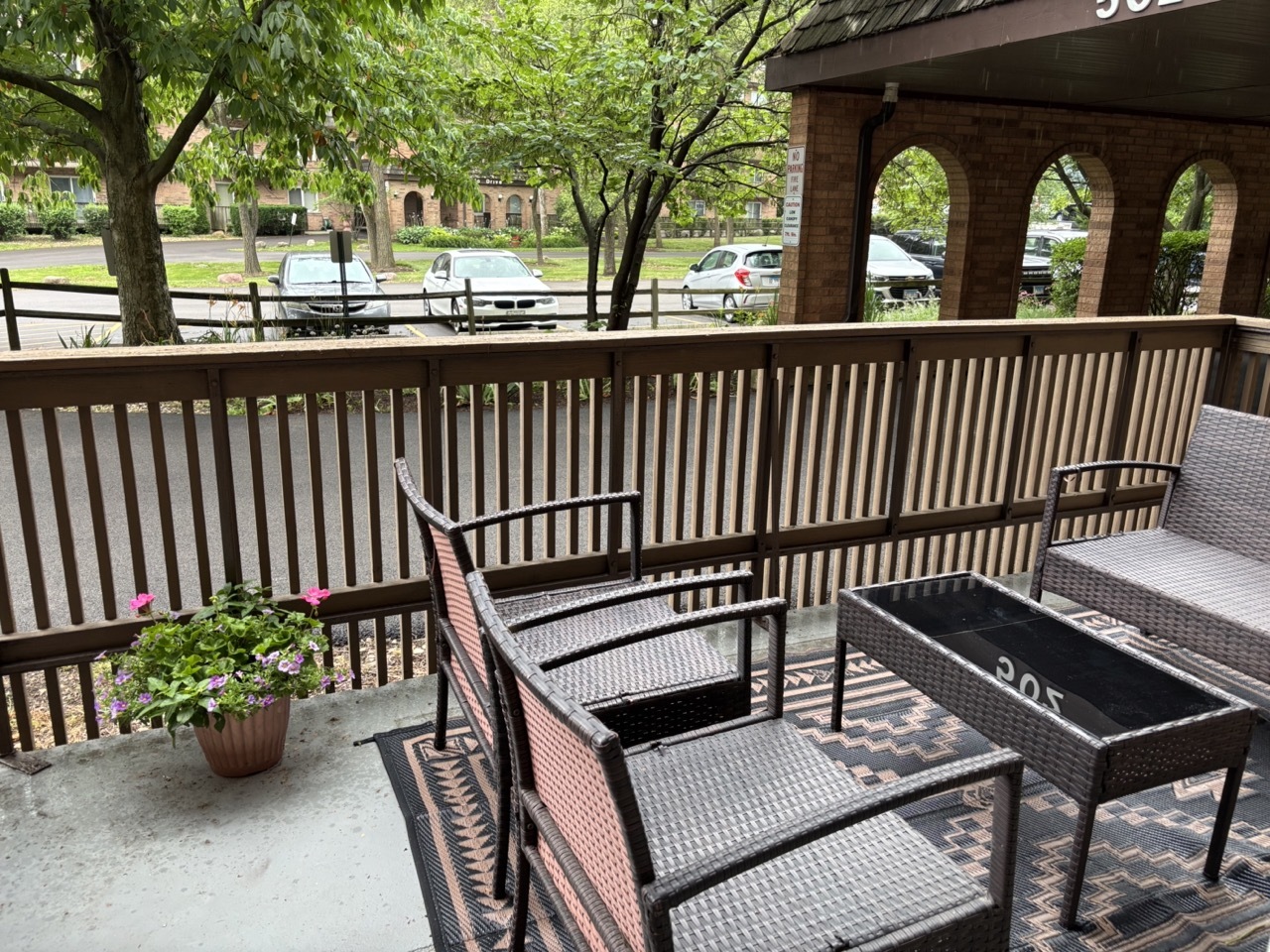 502 Redondo Drive #112, Downers Grove, IL 60516