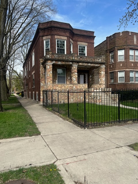 2626 E 78th Street #1, Chicago, IL 60649