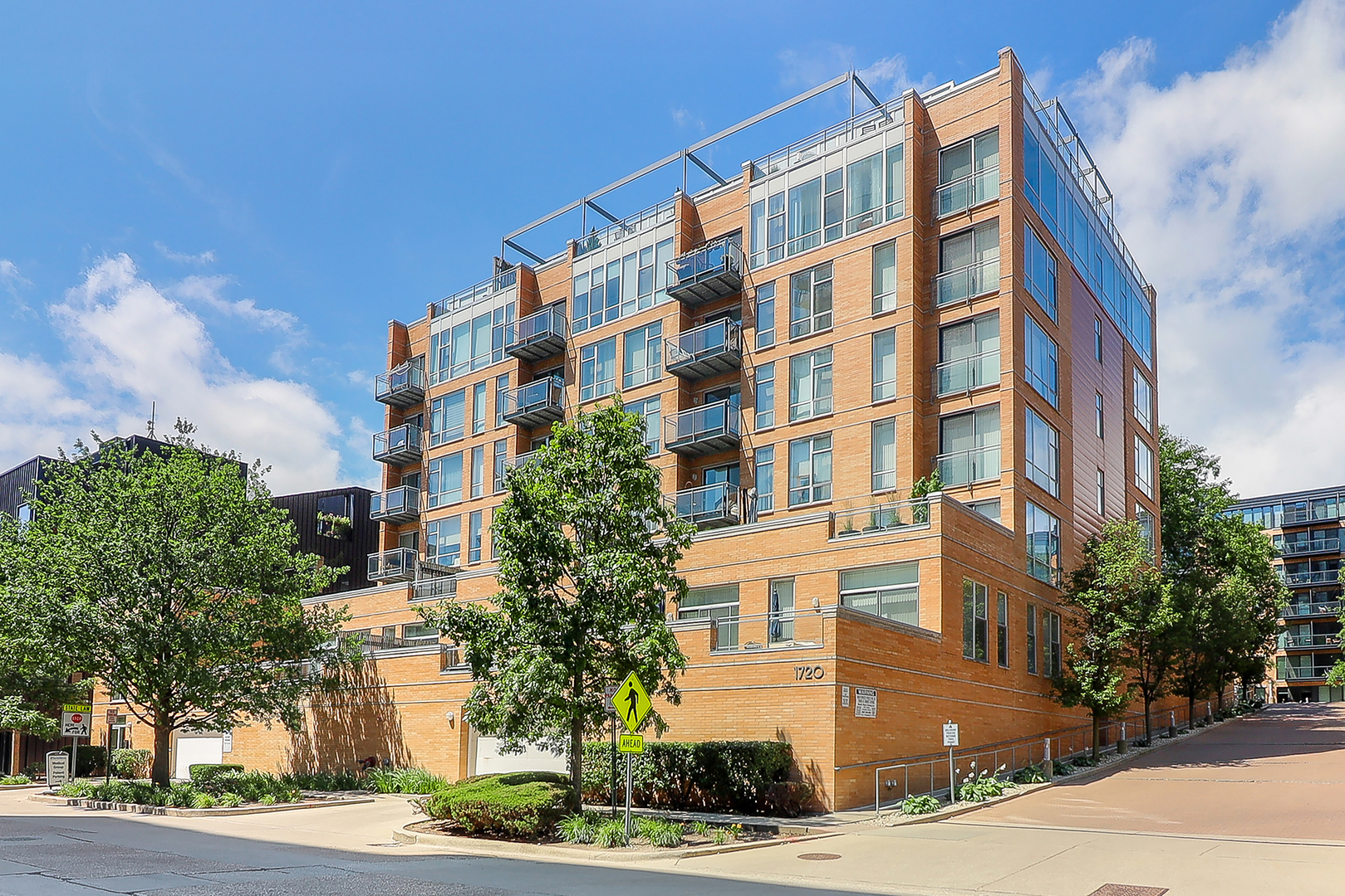 1720 Oak Avenue #610, Evanston, IL 60201