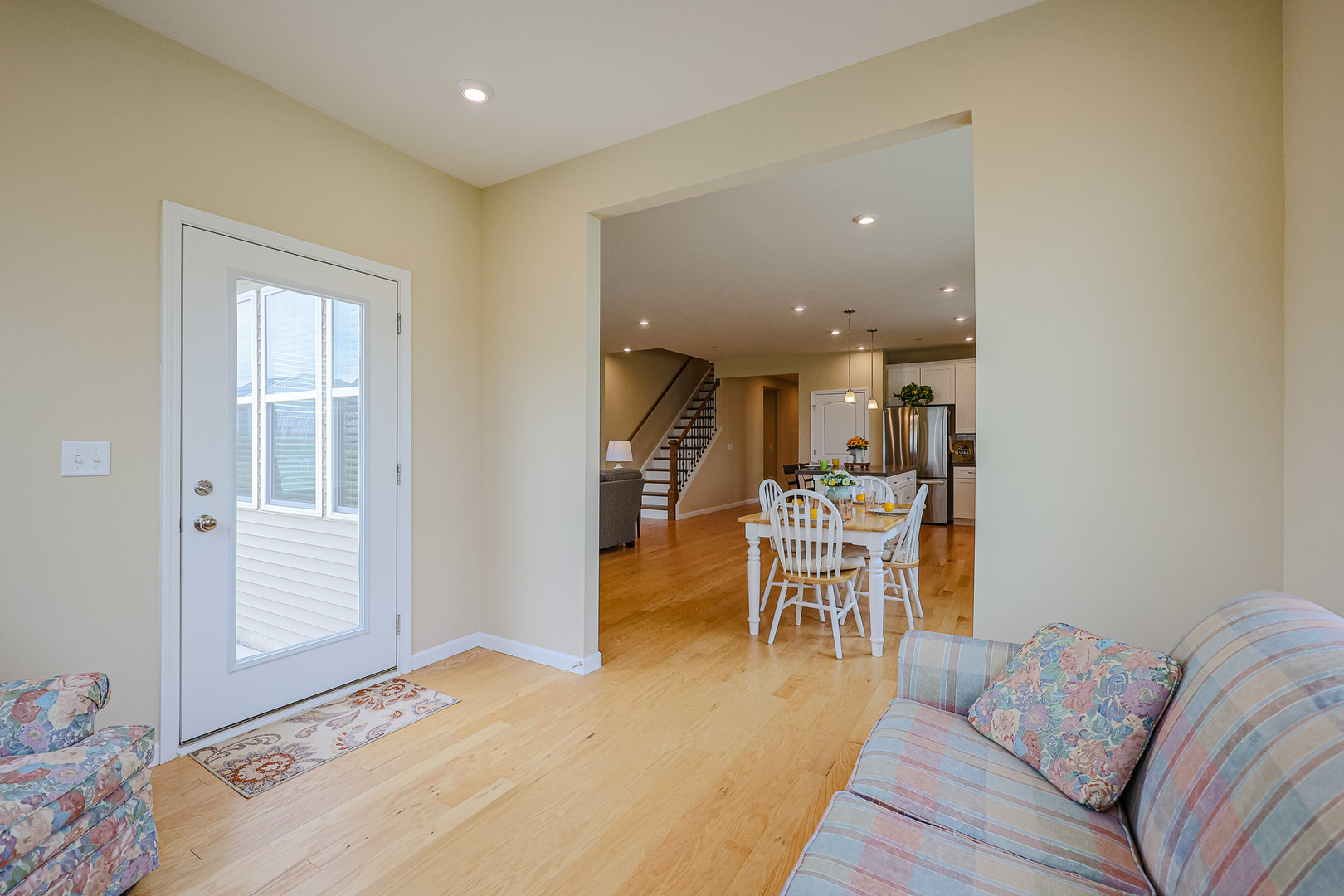 580 N Highlander Way, Addison, IL 60101