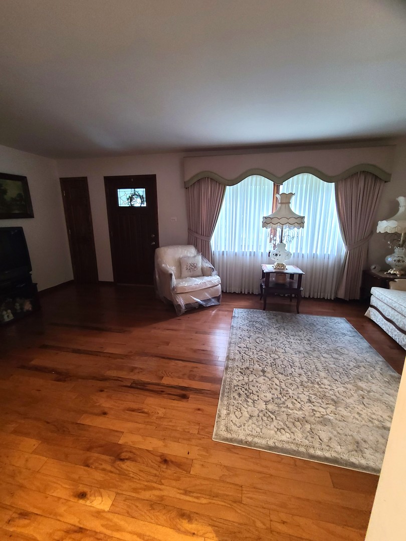416 Geneva Avenue, Northlake, IL 60164