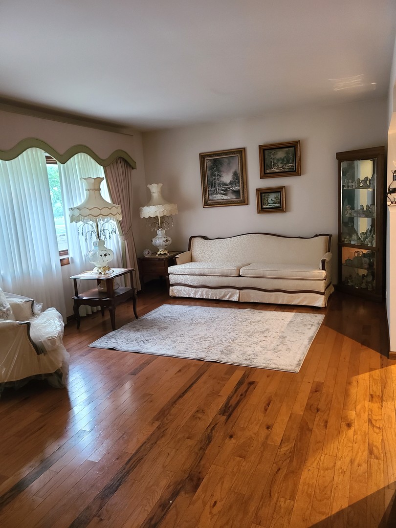 416 Geneva Avenue, Northlake, IL 60164