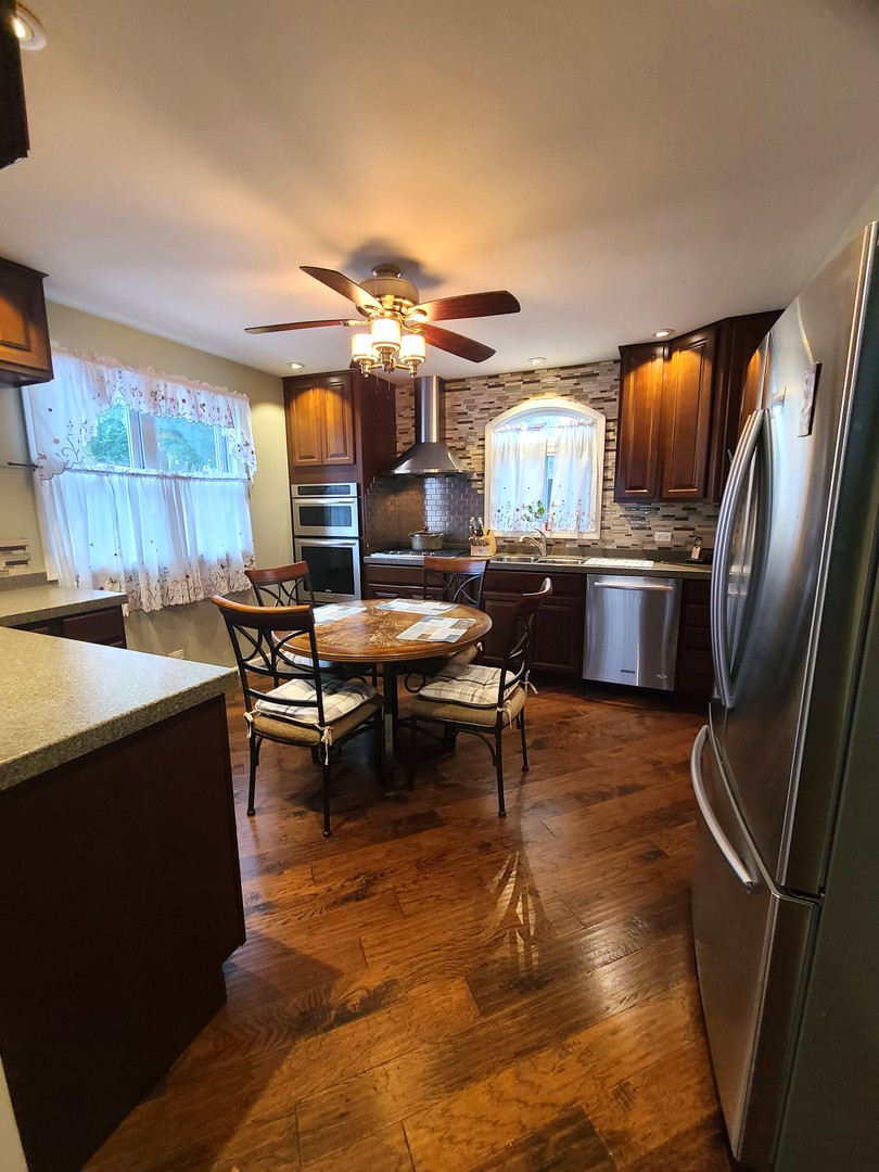 416 Geneva Avenue, Northlake, IL 60164