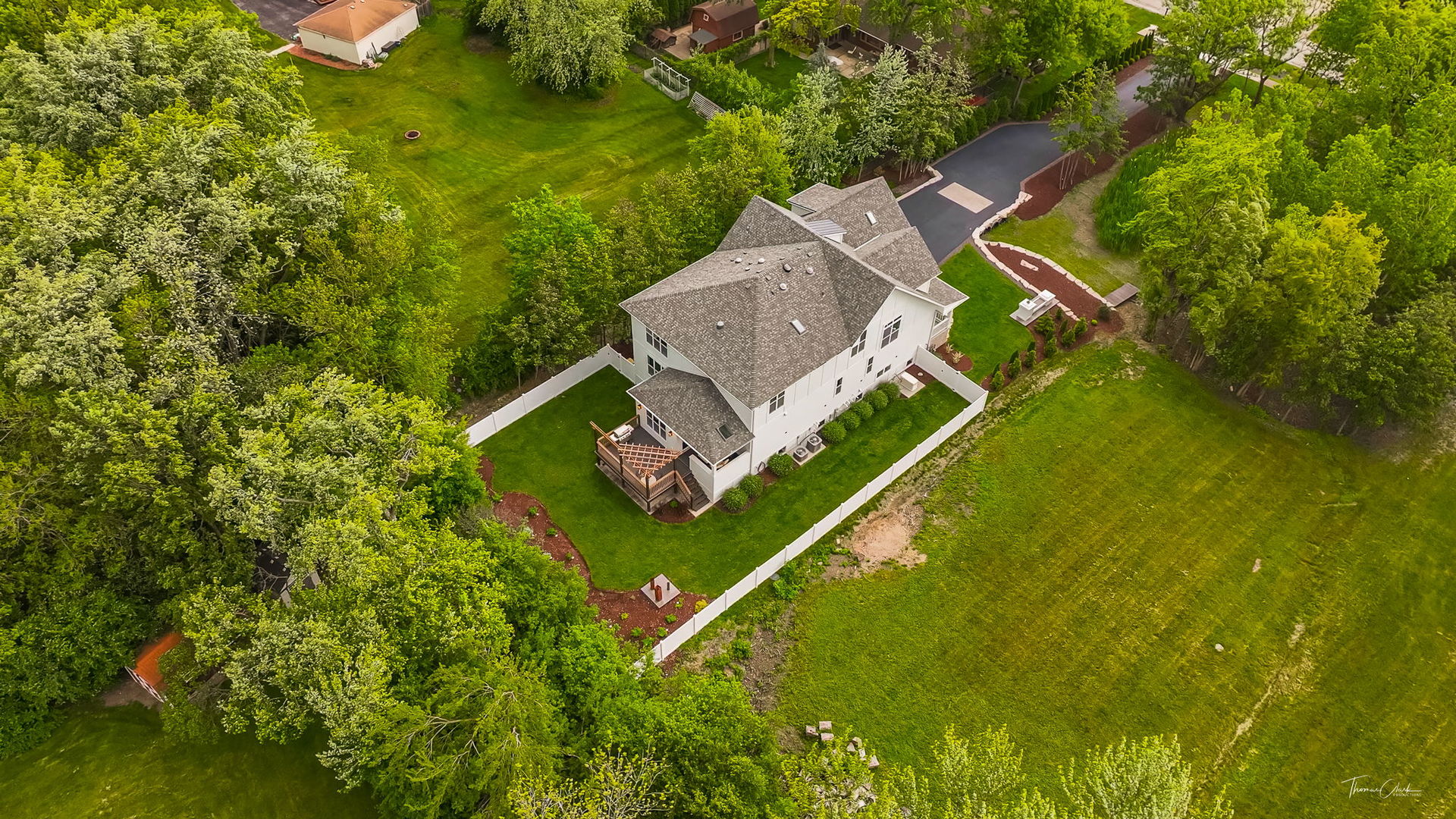 6538 Bentley Avenue, Willowbrook, IL 60527