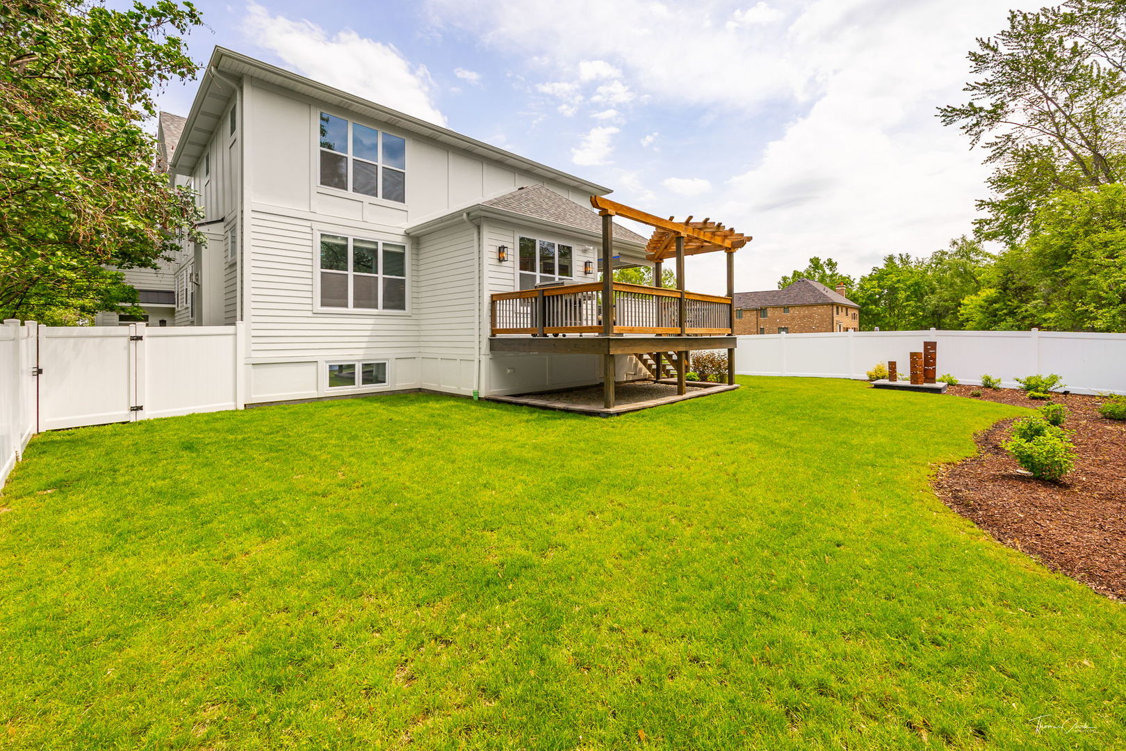 6538 Bentley Avenue, Willowbrook, IL 60527