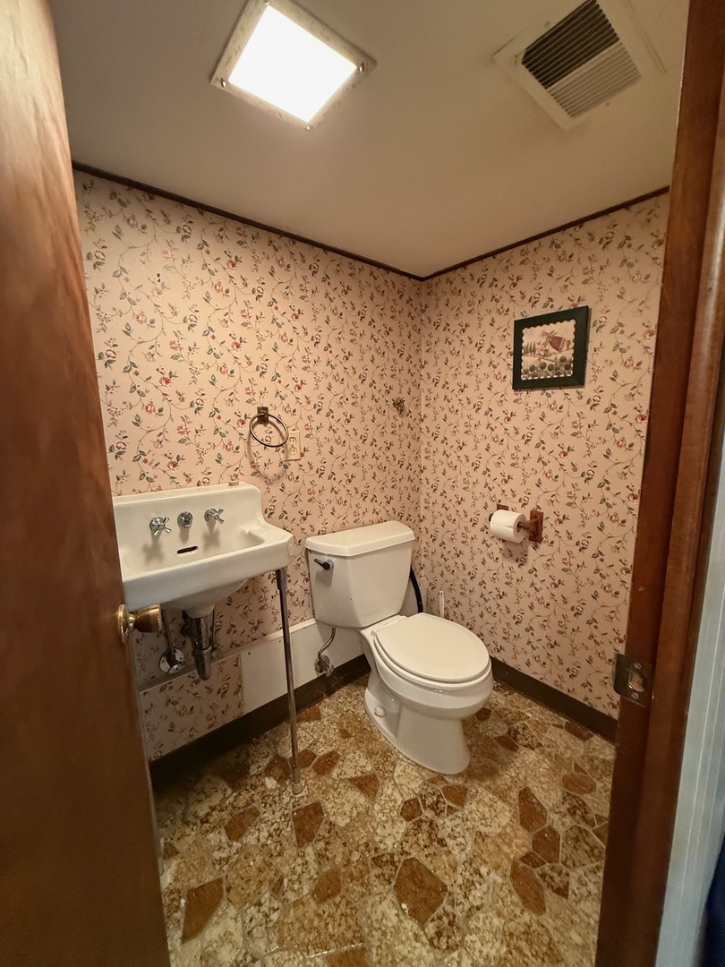 1314 Somerset Avenue, Deerfield, IL 60015