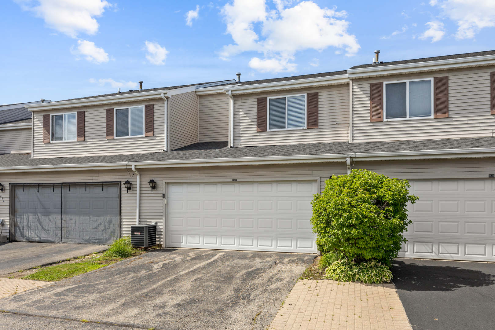 1835 Venson Lane #1835, Joliet, IL 60435