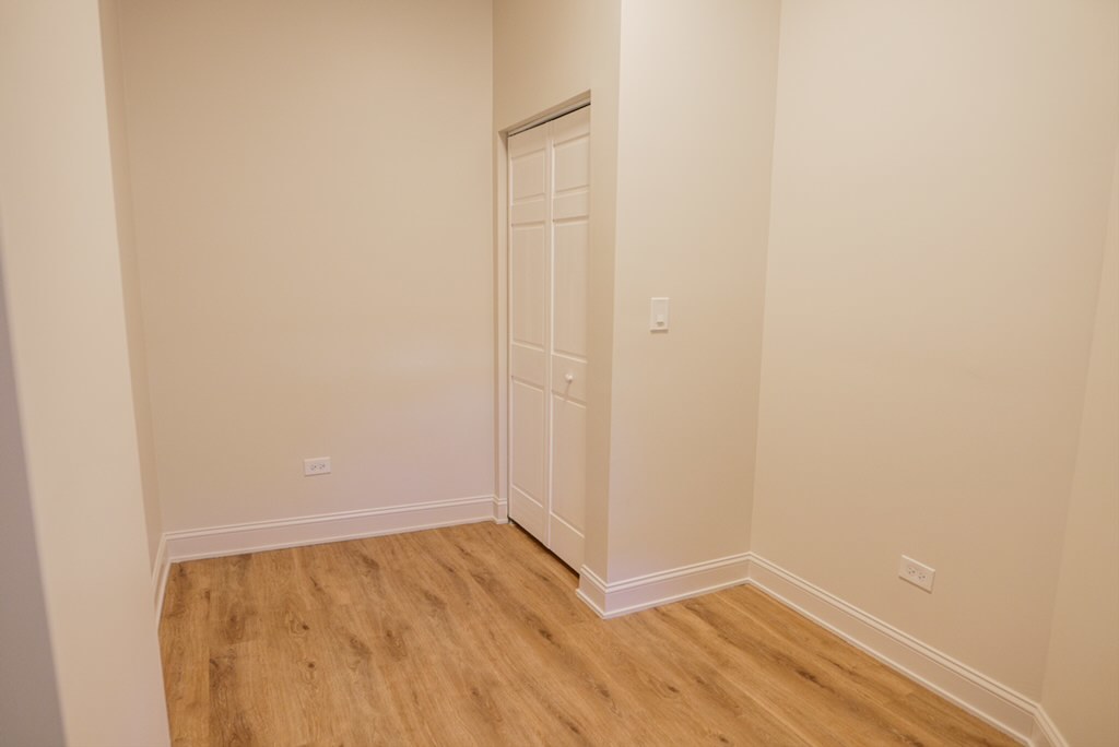 6613 S Vernon Avenue, Chicago, IL 60637