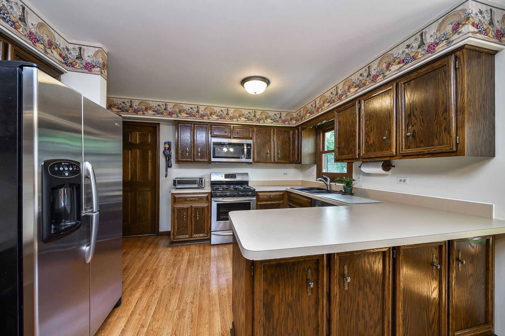 516 Cassin Road, Naperville, IL 60565