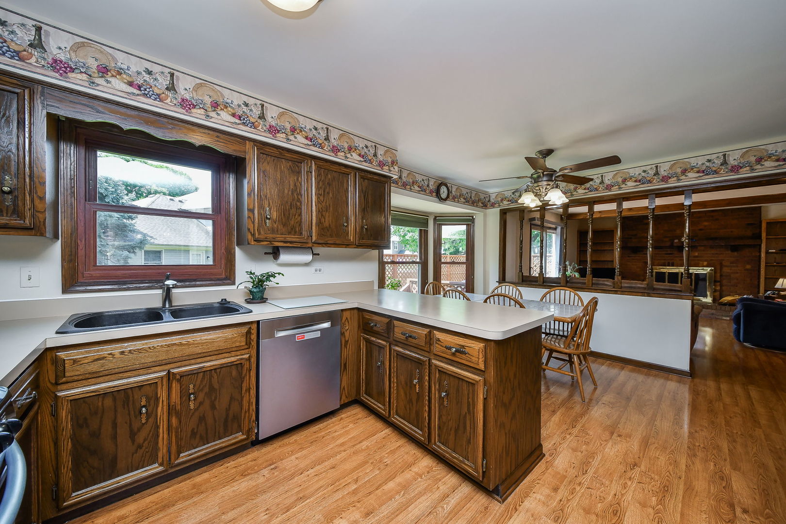 516 Cassin Road, Naperville, IL 60565
