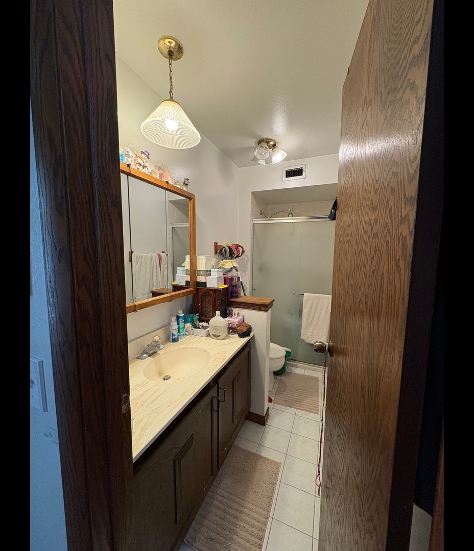 1434 Carol Court #3A, Palatine, IL 60074