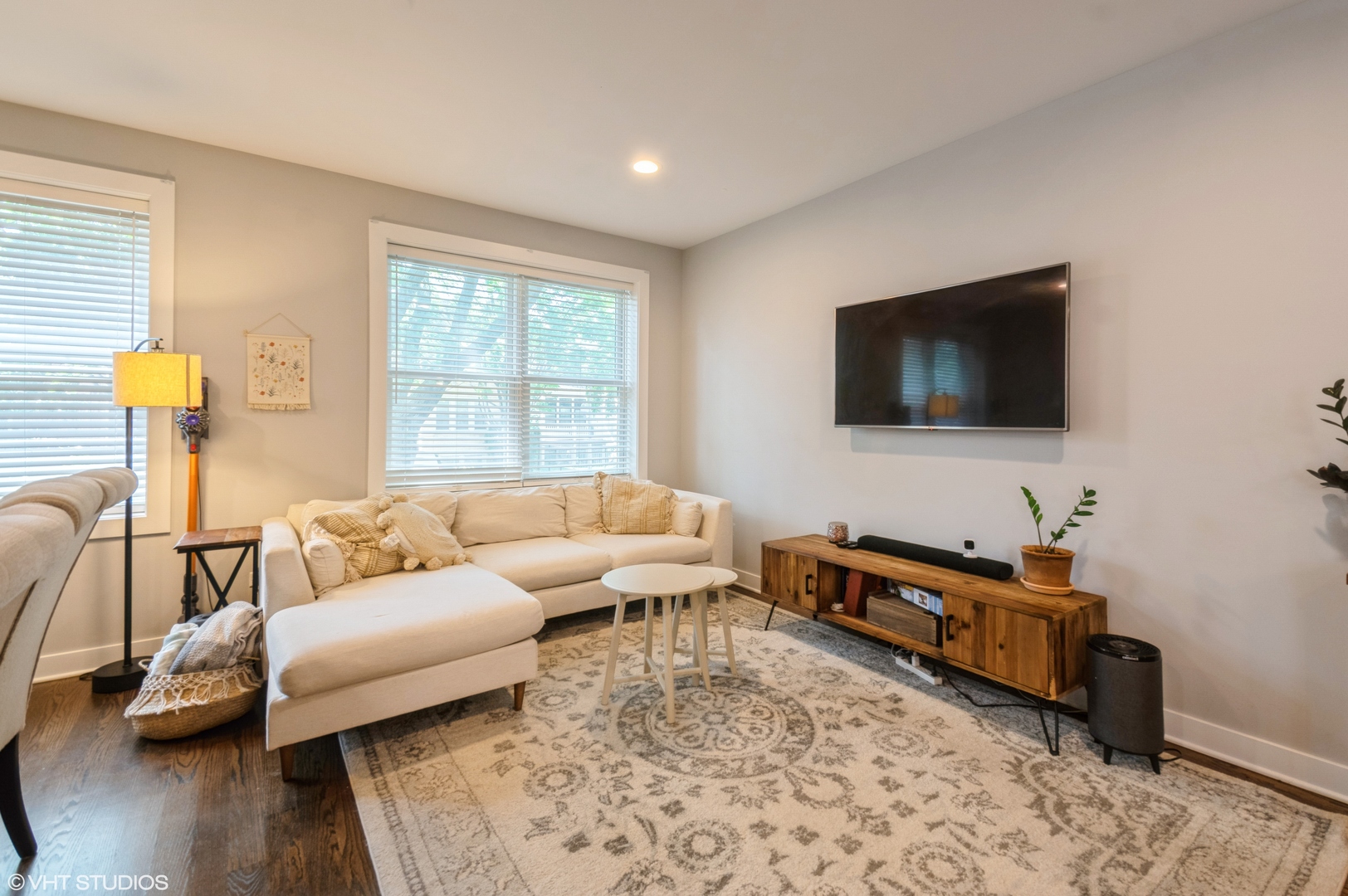 4845 N Keystone Avenue #1S, Chicago, IL 60630