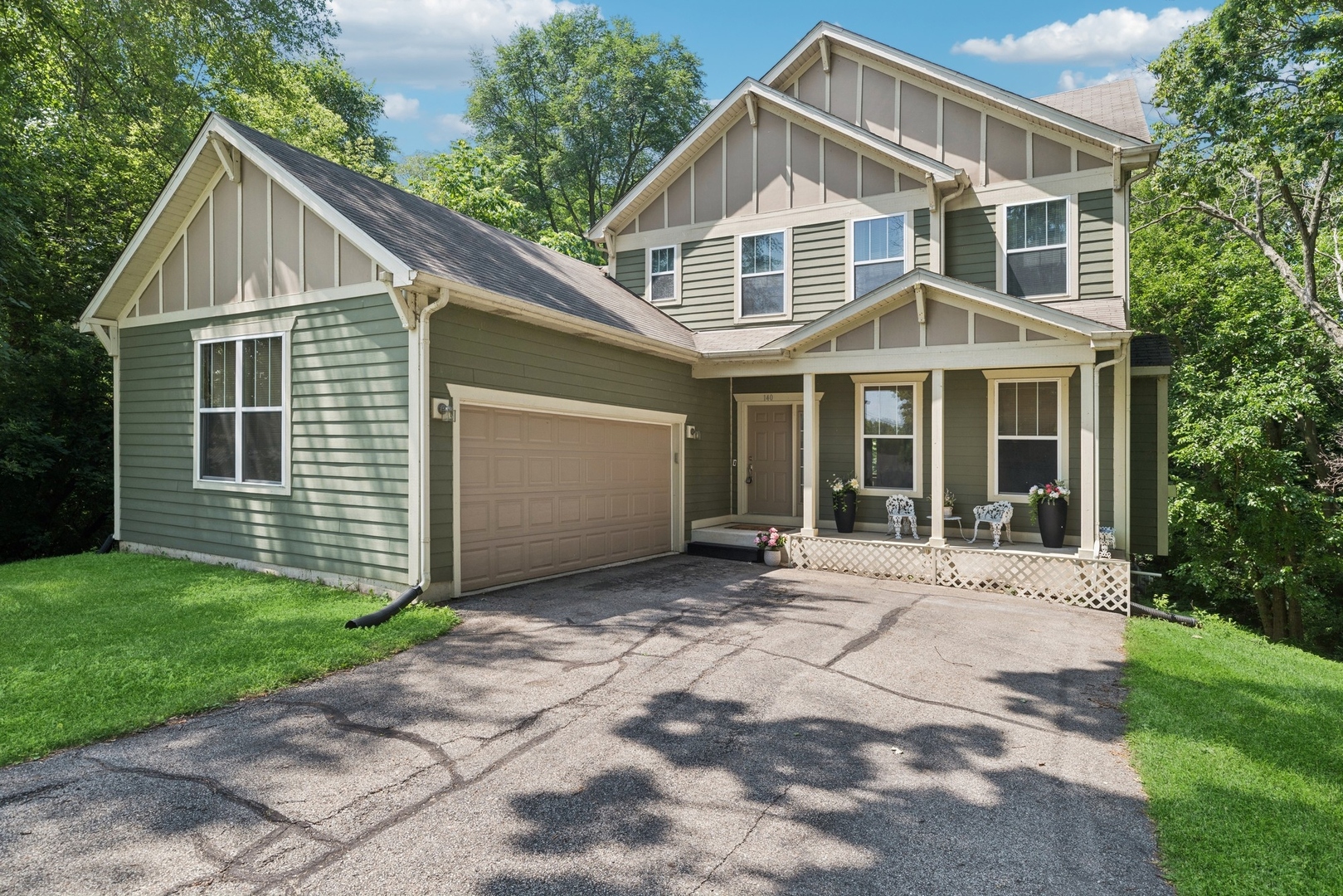 140 Forest Avenue, Fox Lake, IL 60020
