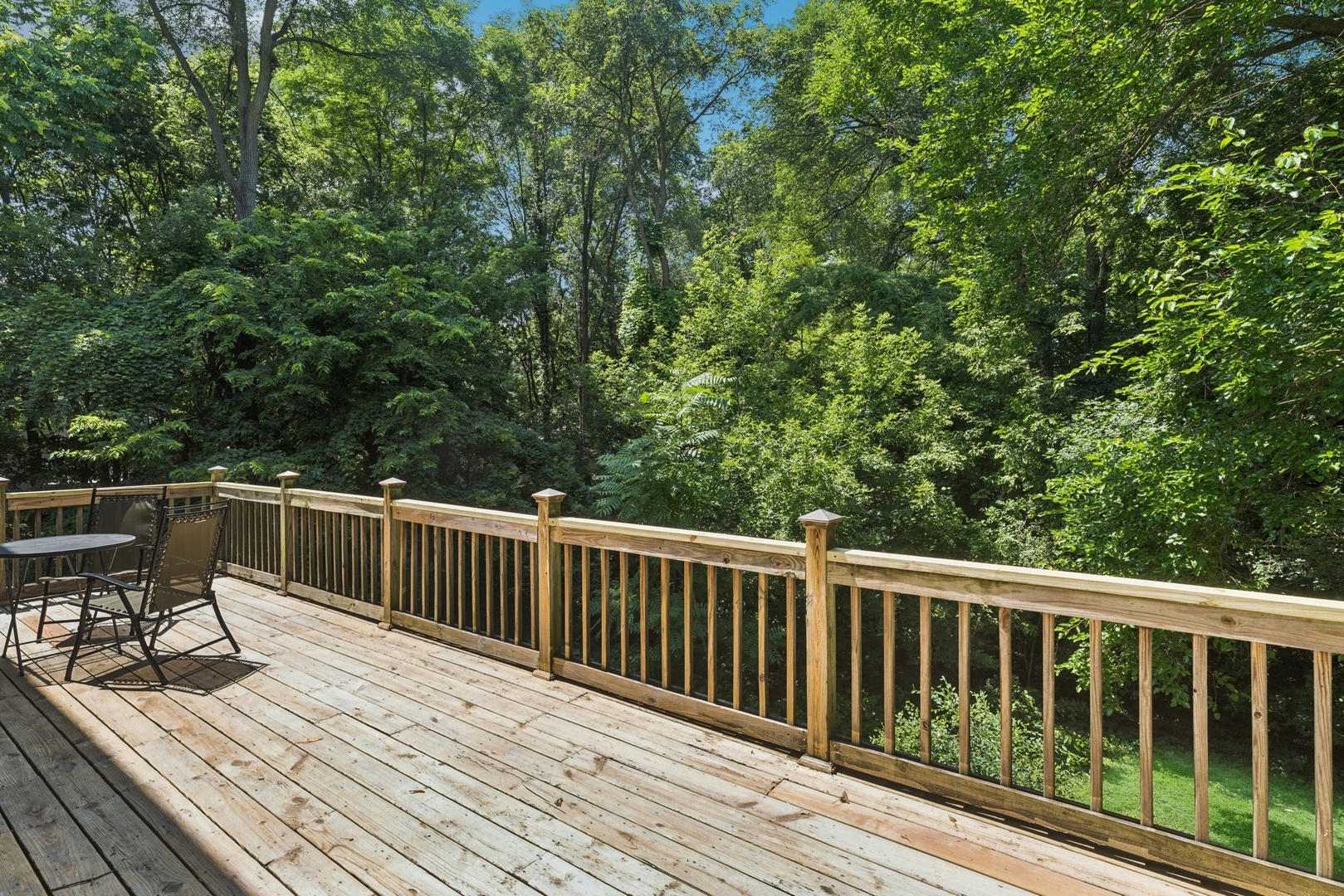 140 Forest Avenue, Fox Lake, IL 60020