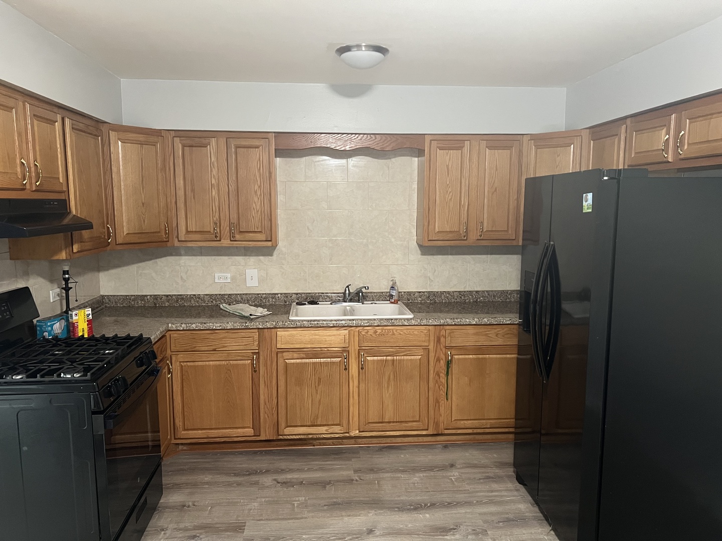 215 S Hale Street #8A, Addison, IL 60101