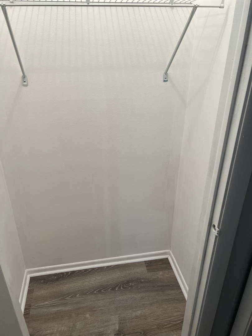 215 S Hale Street #8A, Addison, IL 60101