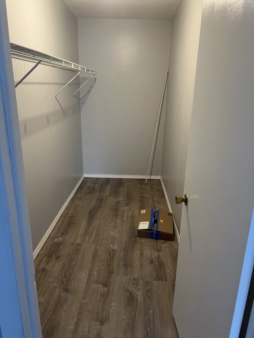 215 S Hale Street #8A, Addison, IL 60101