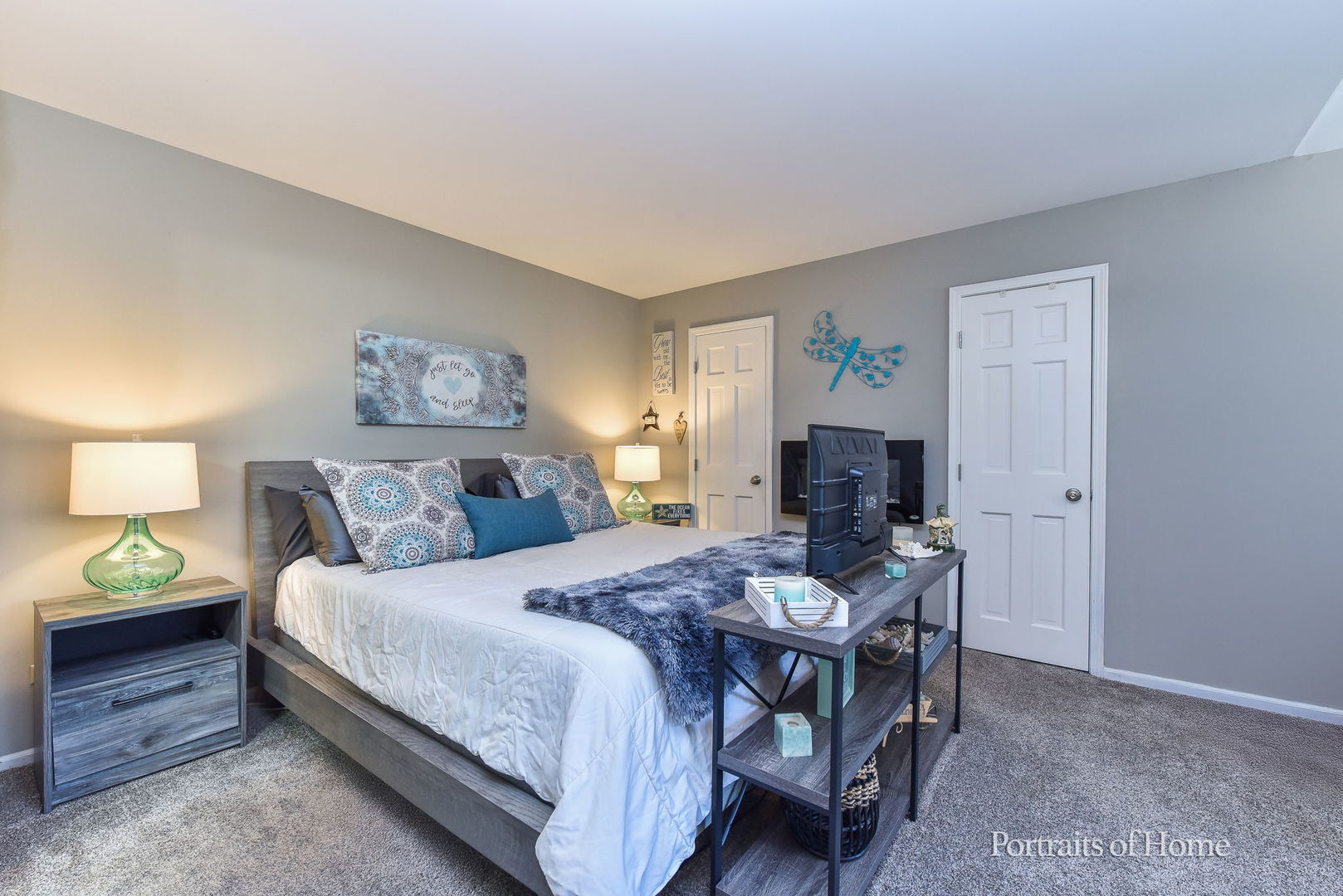 2803 Dorothy Drive, Aurora, IL 60504