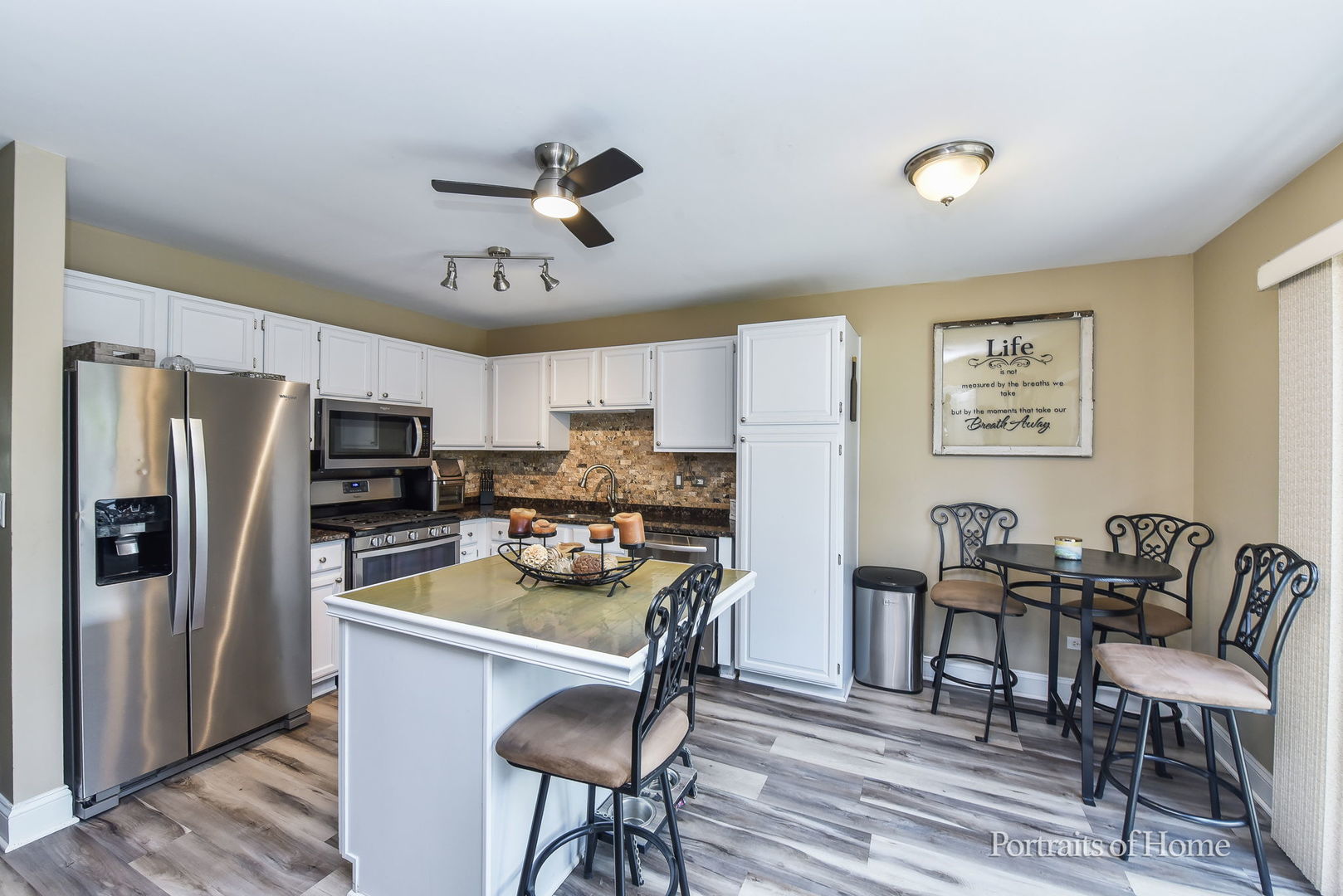2803 Dorothy Drive, Aurora, IL 60504