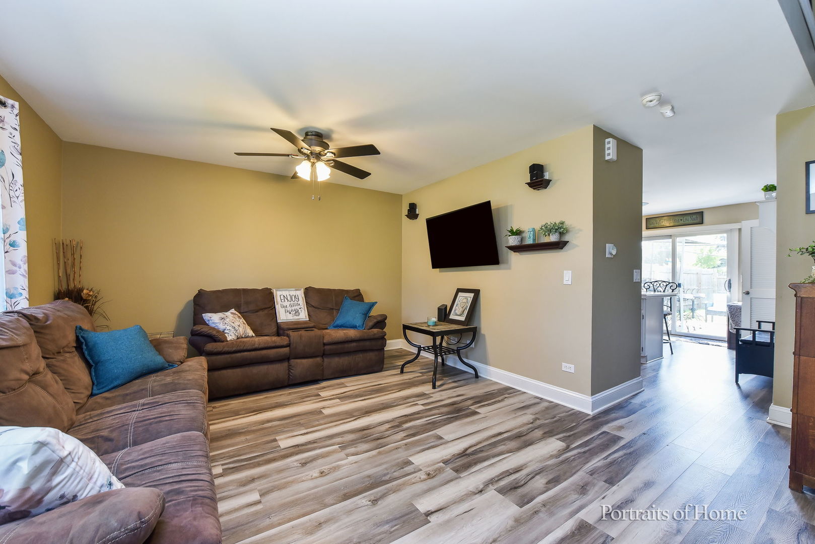 2803 Dorothy Drive, Aurora, IL 60504