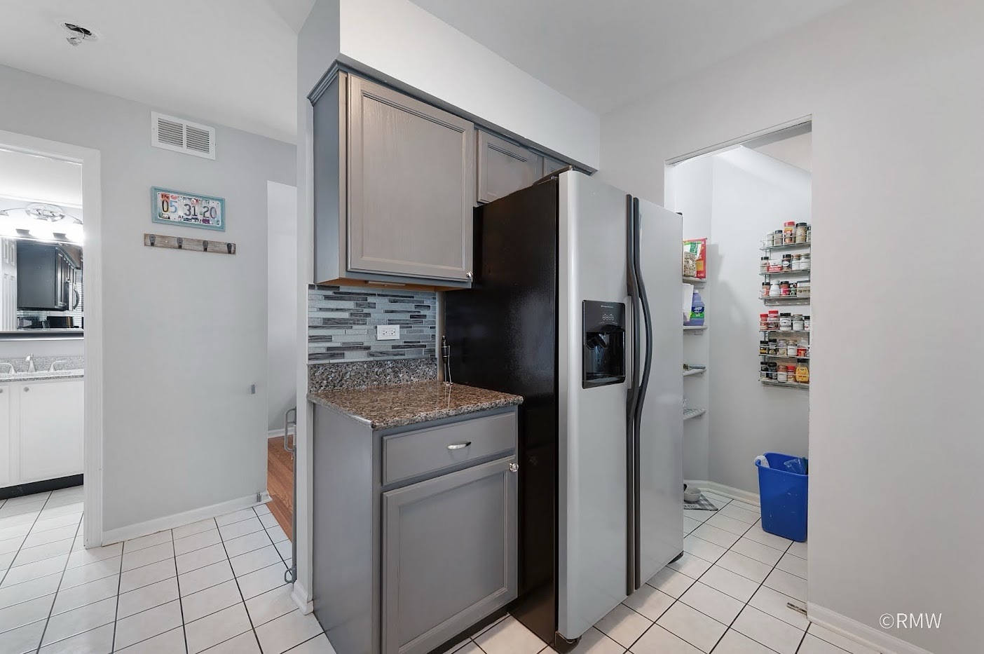 3190 Anton Drive, Aurora, IL 60504