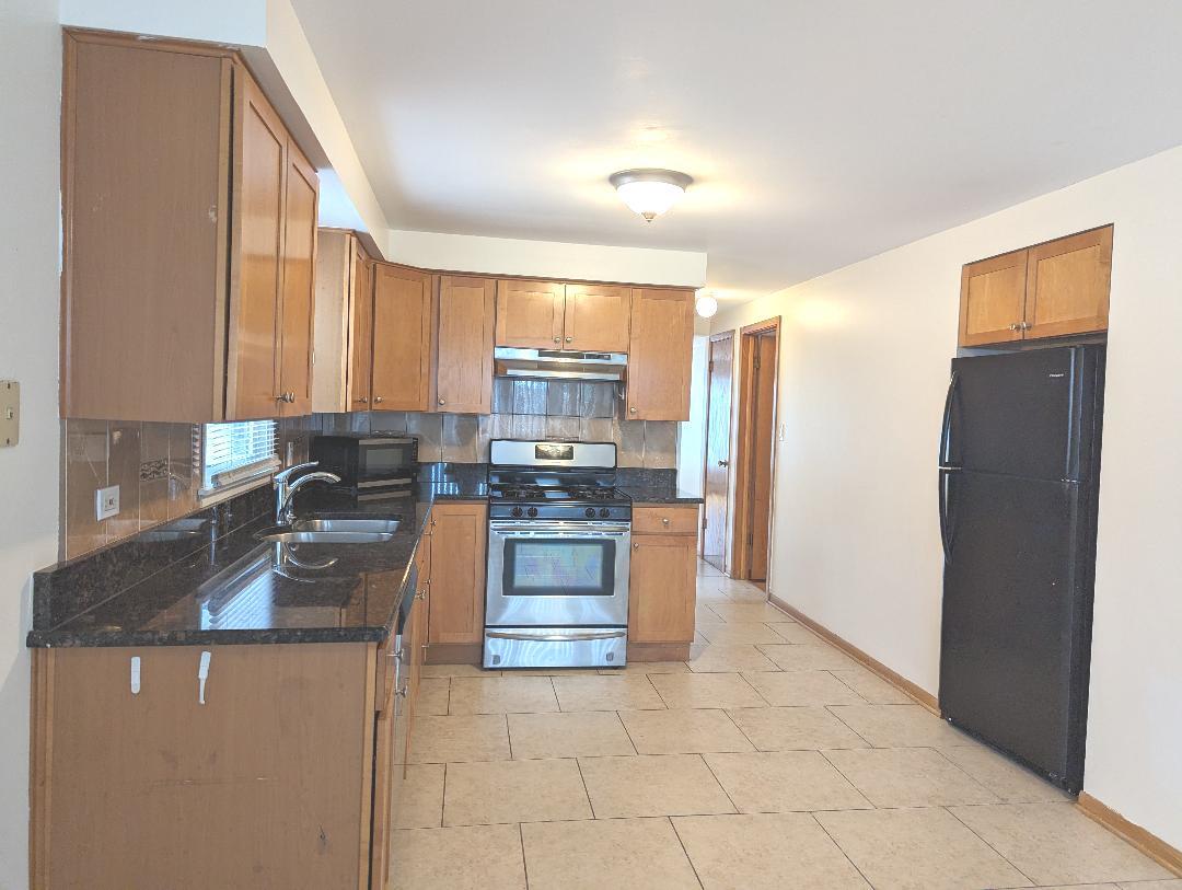 6134 W 79th Street #1, Burbank, IL 60459