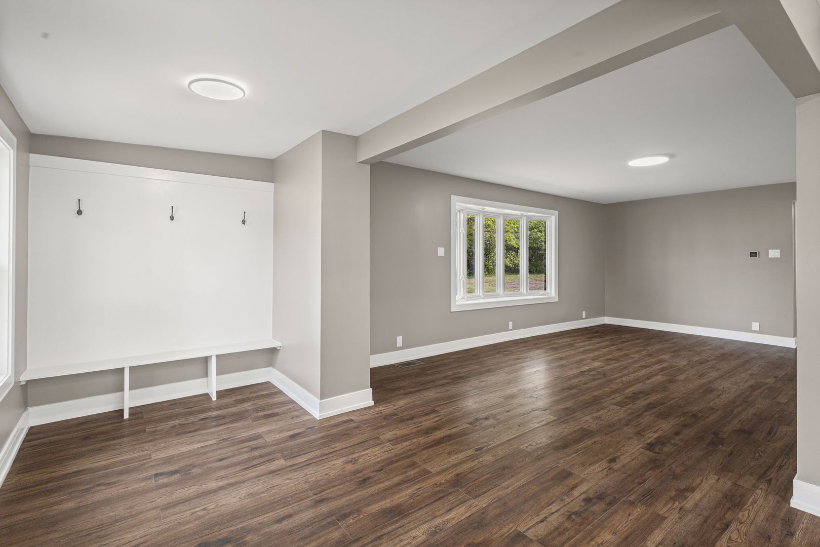 3112 W Whipple Drive, Merrionette Park, IL 60803
