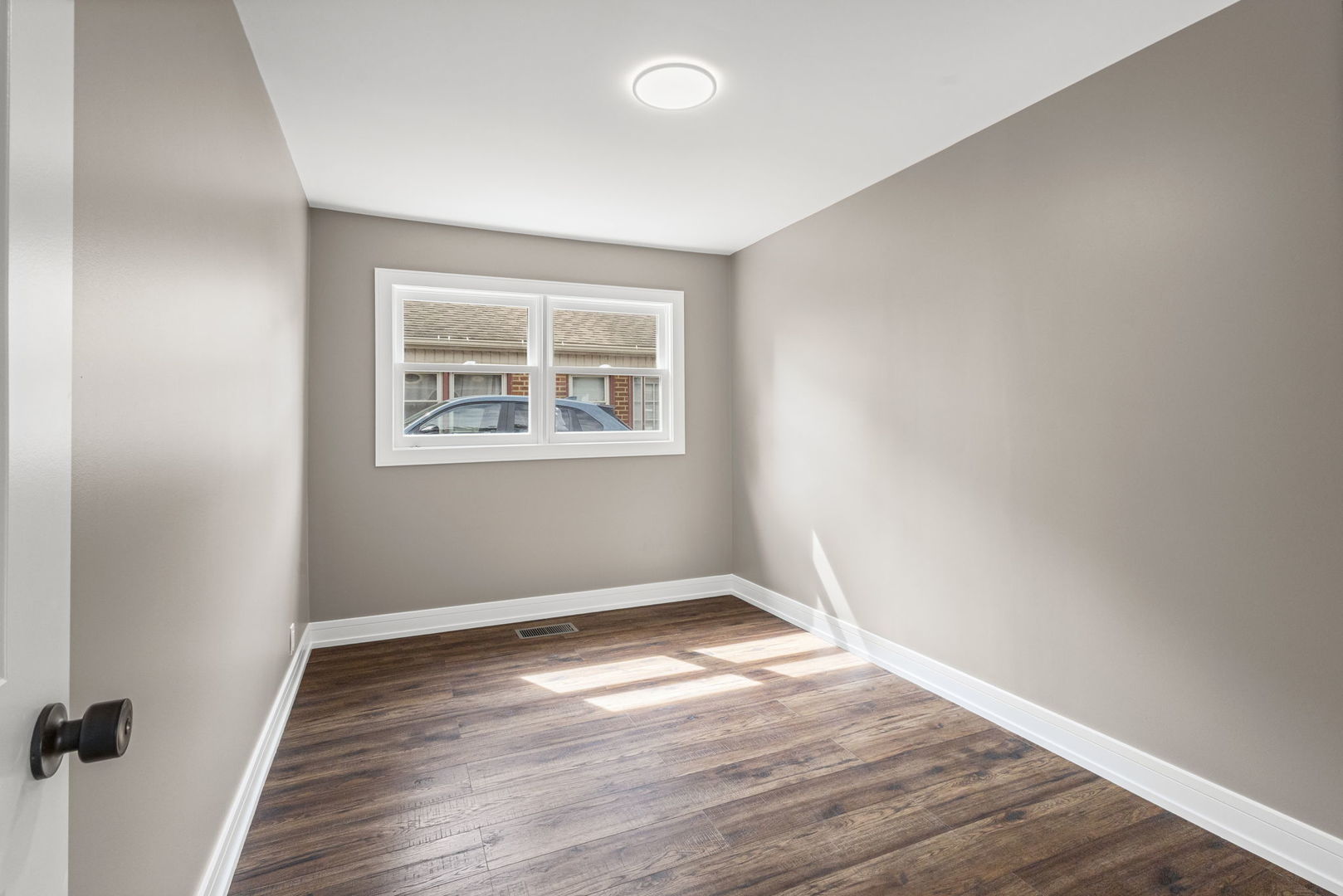 3112 W Whipple Drive, Merrionette Park, IL 60803