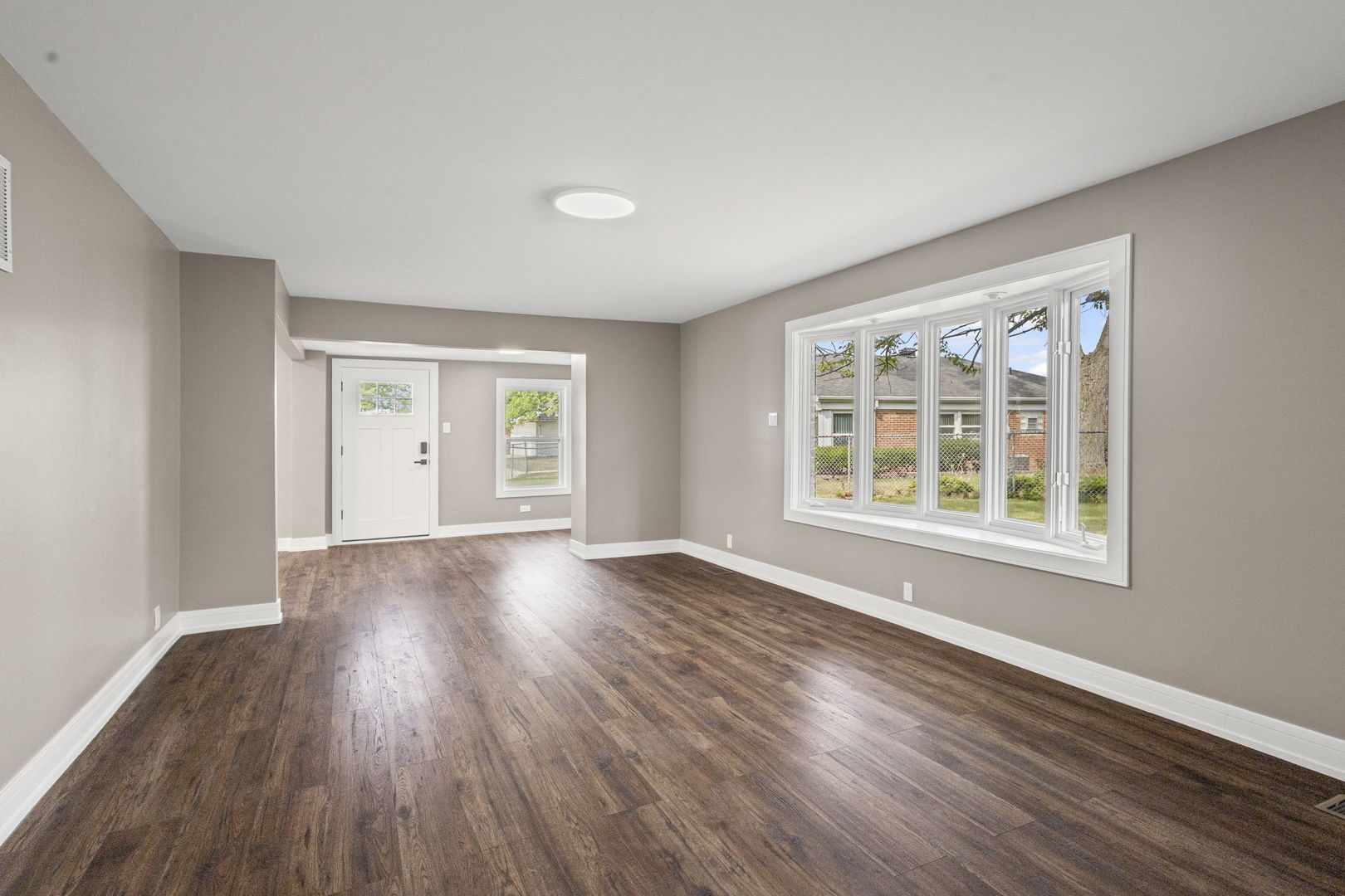 3112 W Whipple Drive, Merrionette Park, IL 60803