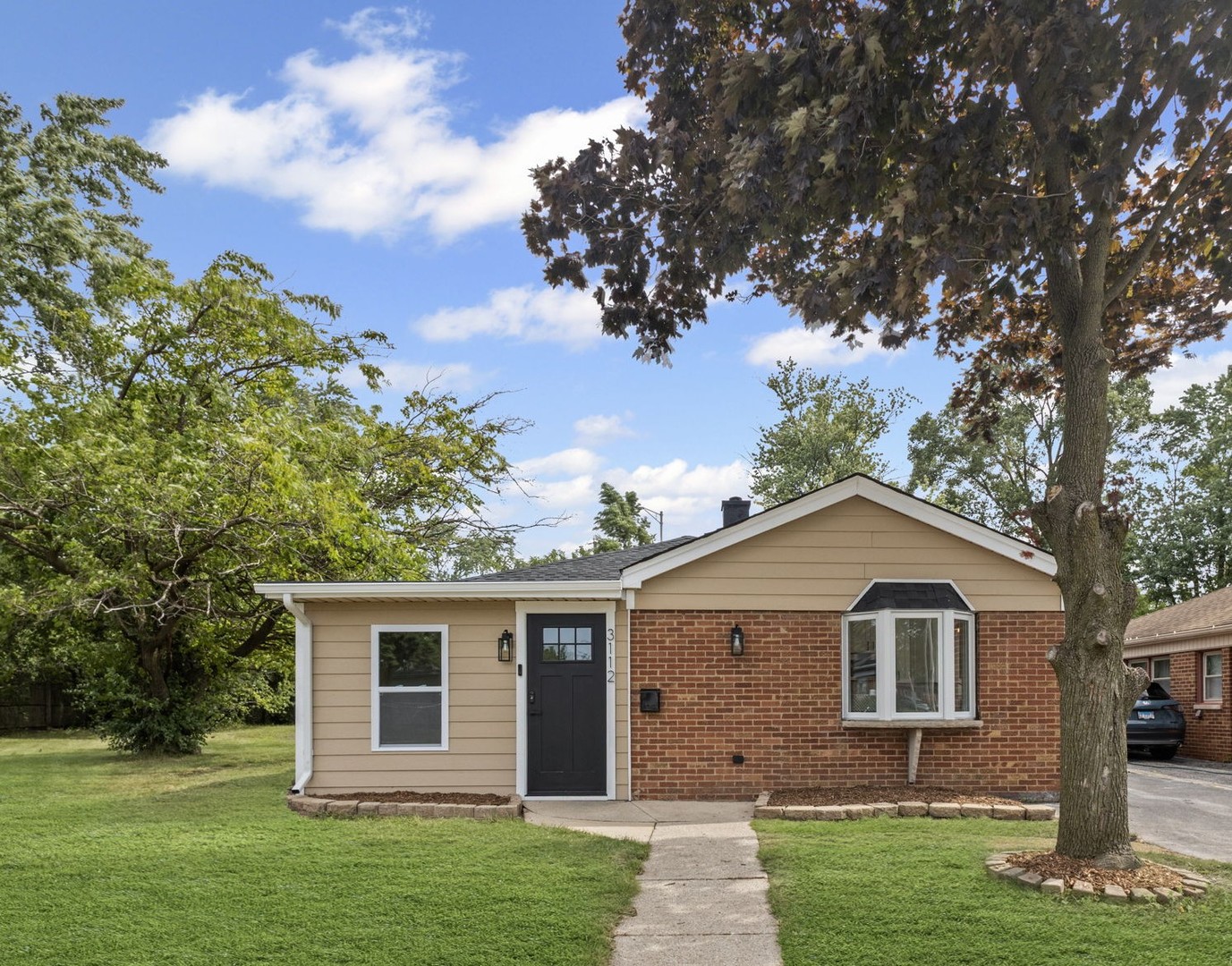 3112 W Whipple Drive, Merrionette Park, IL 60803