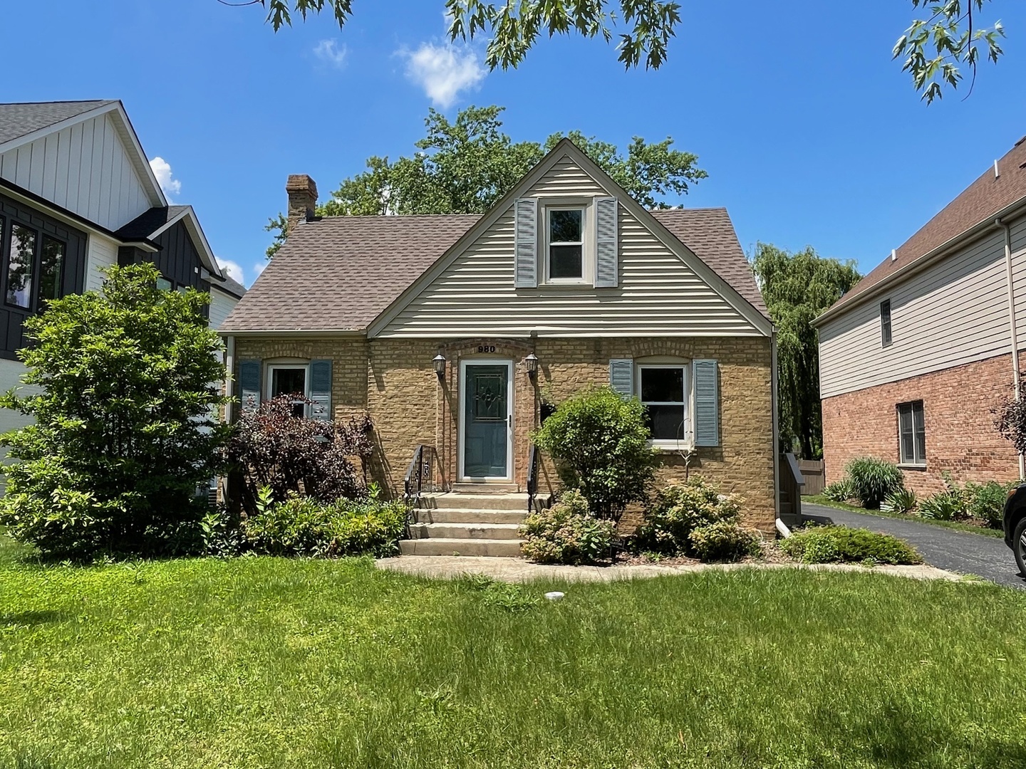 980 S Spring Road, Elmhurst, IL 60126