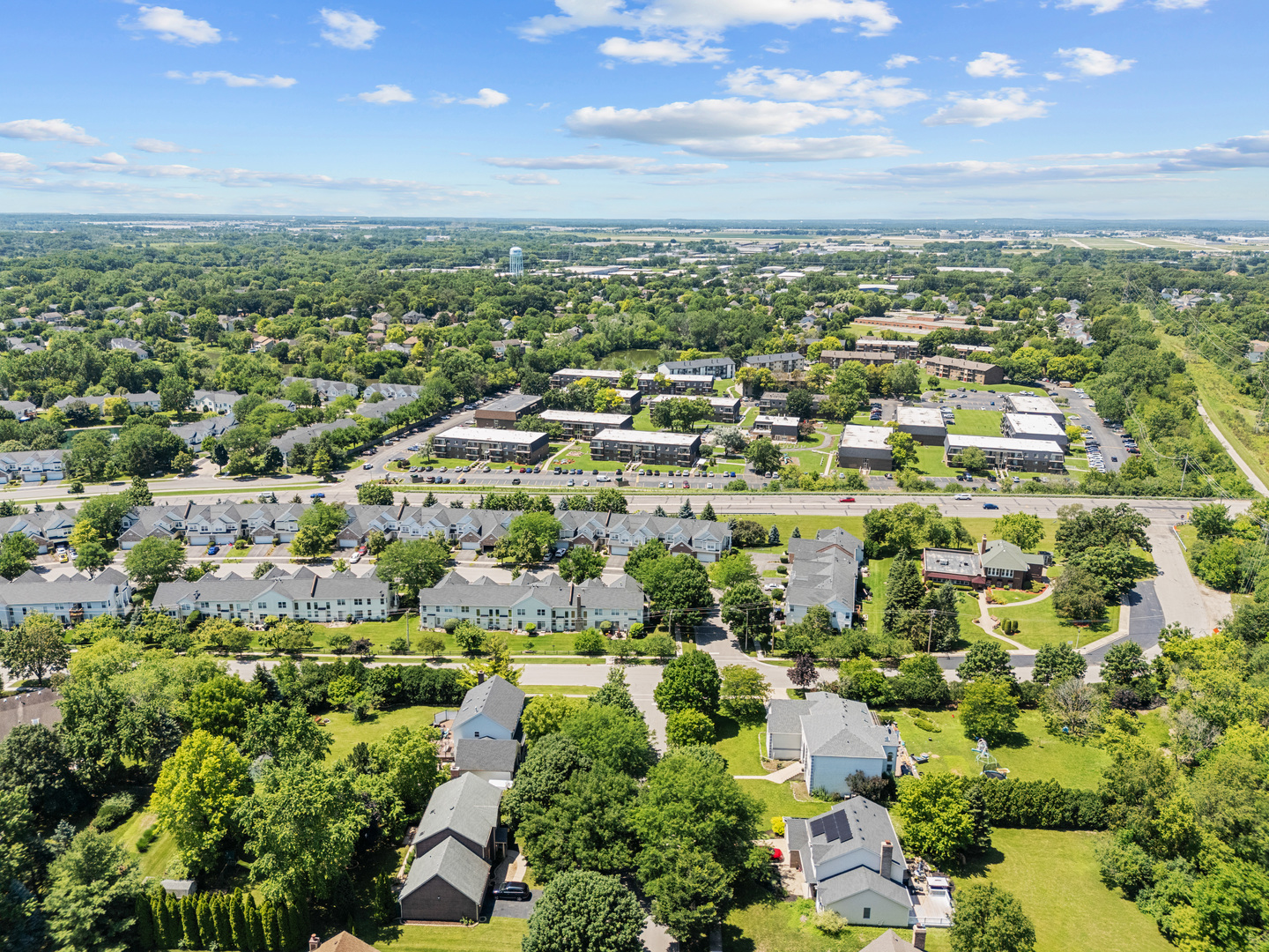 130 Hill Court, West Chicago, IL 60185