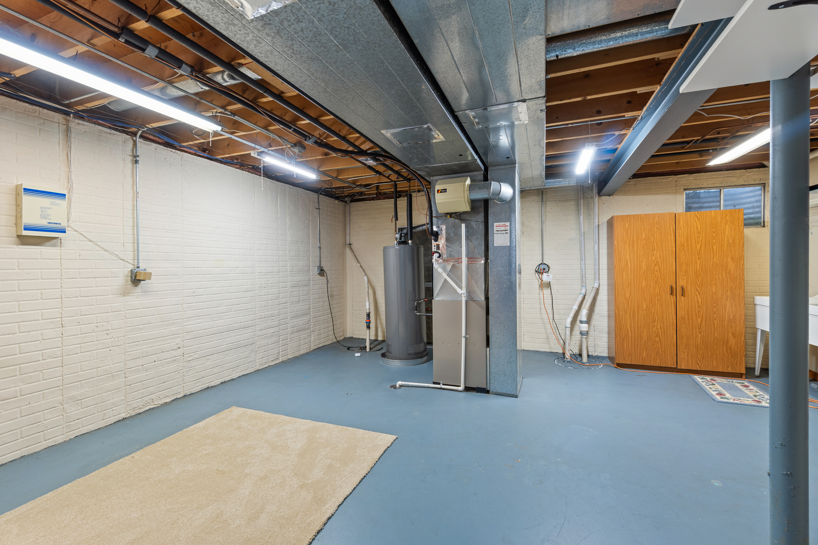 130 Hill Court, West Chicago, IL 60185