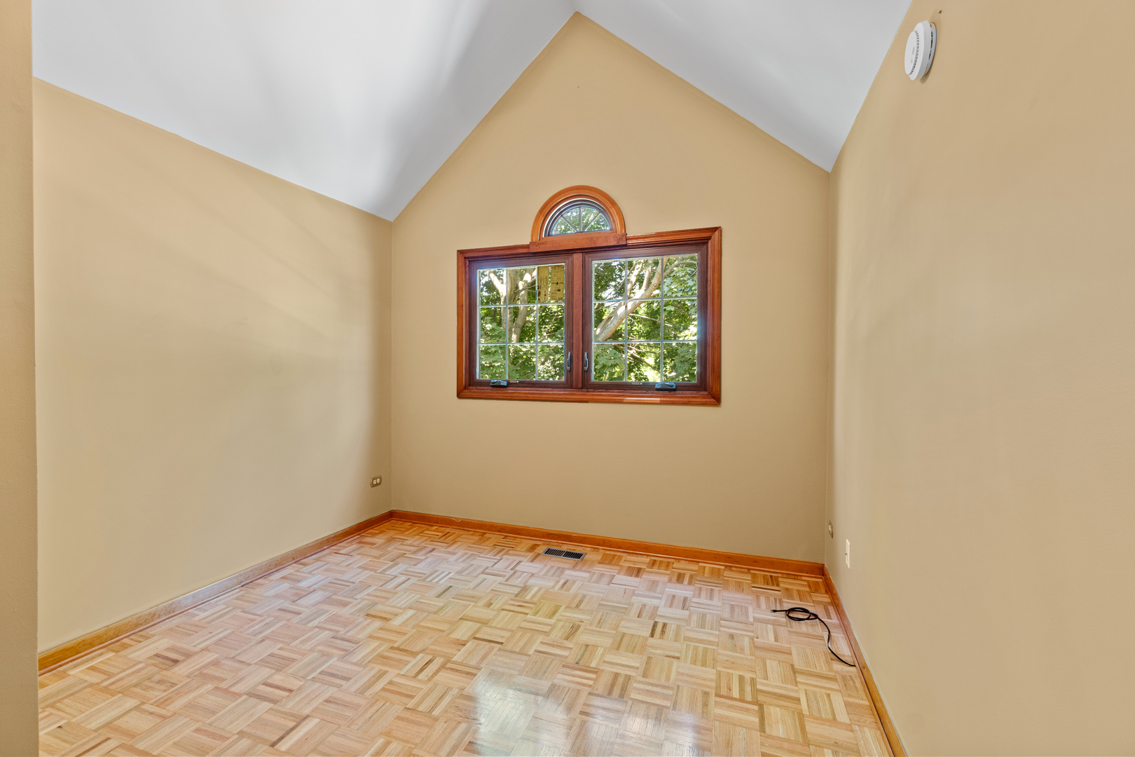 130 Hill Court, West Chicago, IL 60185