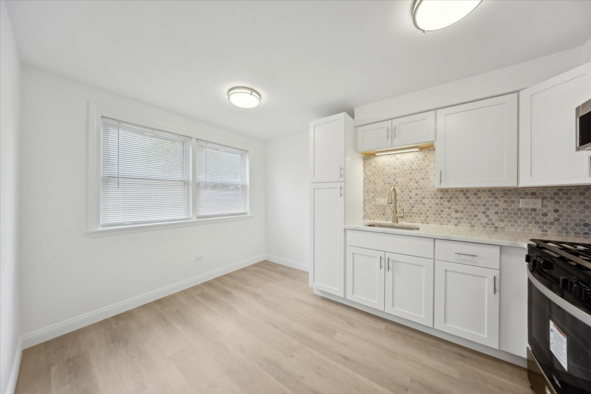 6357 W ADDISON Street #GSE, Chicago, IL 60634