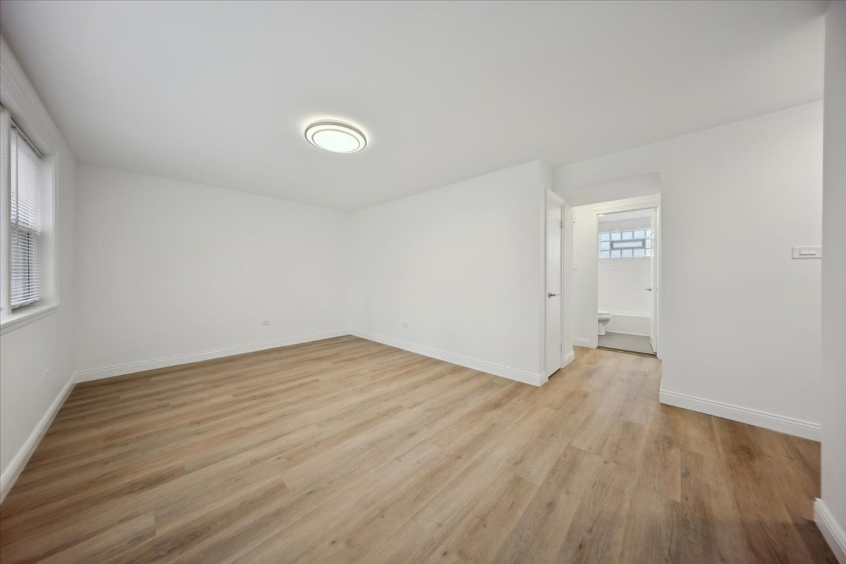 6357 W ADDISON Street #GSE, Chicago, IL 60634